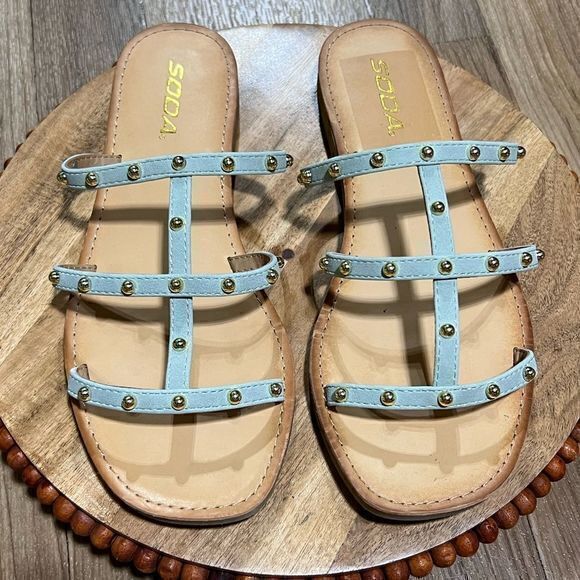 Soda Women's Studded Square Toe Slip-On Sandals Turquoise Blue‎ Size 8.5 - Picture 1 of 8